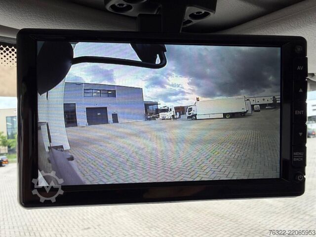Koffer Renault D 12 MED P 4X2 240E6