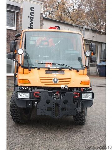 UNIMOG с кран Mercedes-Benz UNIMOG 300 Wandler mit Kran PK 9002 u. Seilwinde
