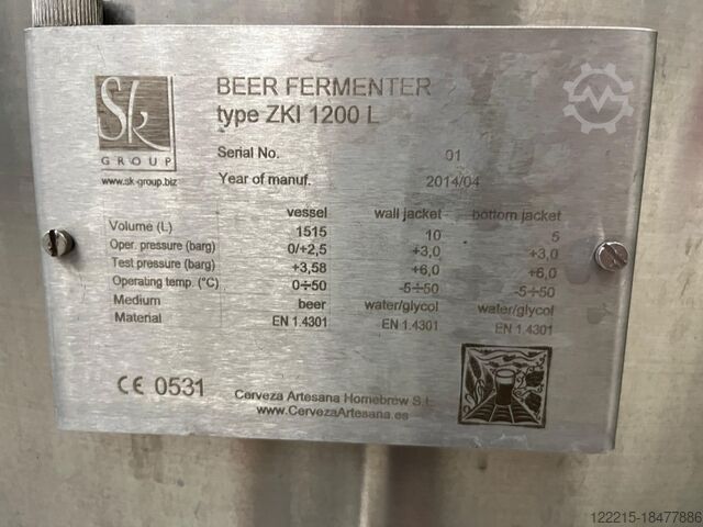 SK Group & Céspedes 20HL pivniță de fermentație și depozitare (2014) SK Group & Céspedes Gär- und Lagerkeller