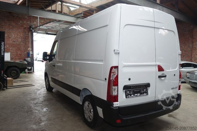 Furgoneta de caja alta RENAULT Master Kasten L2H2 TüvNeu 1 Hand Klima Kamera