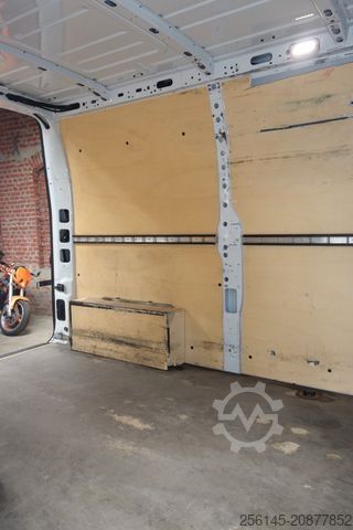 Furgoneta de caja alta RENAULT Master Kasten L2H2 TüvNeu 1 Hand Klima Kamera