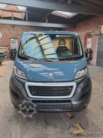 Slēgtais furgons PEUGEOT Boxer Kasten L1 H1 Klima Kamera Tempo Tüv E6
