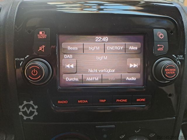 Slēgtais furgons PEUGEOT Boxer Kasten L1 H1 Klima Kamera Tempo Tüv E6