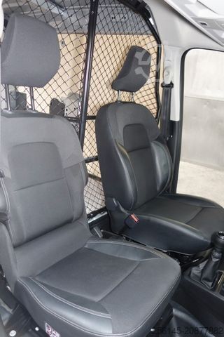 Minibús RENAULT Express Extra Tüv+Service Neu AHK Klima 1 Hand