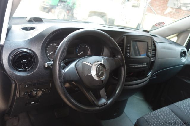 Fourgon tôlé MERCEDES-BENZ Kasten eVito lang terie TüvNaviKamera