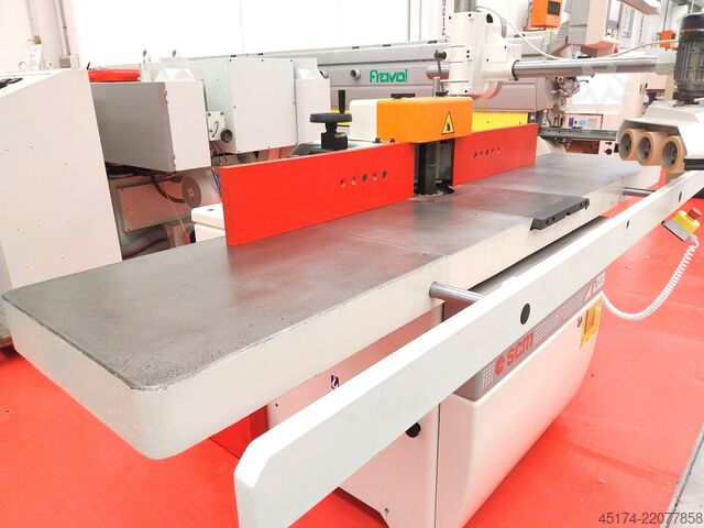 Fresadora con husillo inclinable SCM T 150 E