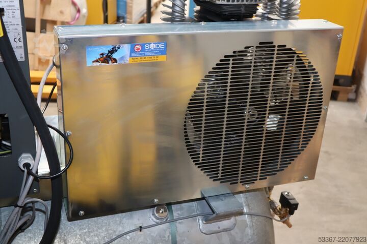 8 KW pistonlu kompresör, 500 litrelik tank Renner RIKO 1400/500 M-KT