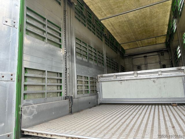 Hestetransporttrailer Finkl VTA 18 Viehanhänger Lüfter Hubdach 2 Stock
