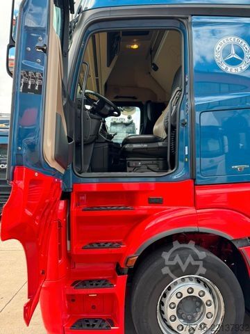 Tractora standard MERCEDES-BENZ ACTROS 1845 * GIGASPACE * RETARDER * STANDKLIMA
