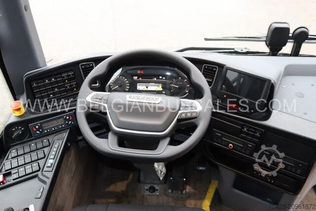 รถบัสระหว่างเมือง Iveco Evadys 13 / Full Options / 3-Point seat belts /...