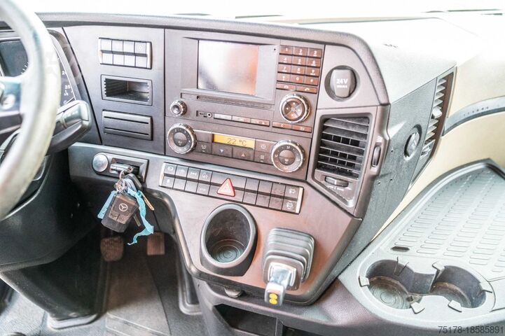 Standard tractor MERCEDES ACTROS 1845 LS+E6