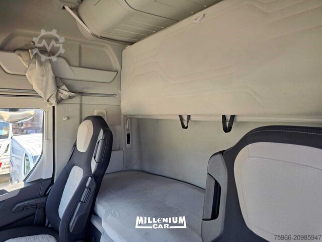 Trattore stradale standard FORD FMAX 500 AUTOM RETARDER PRESA DI FO