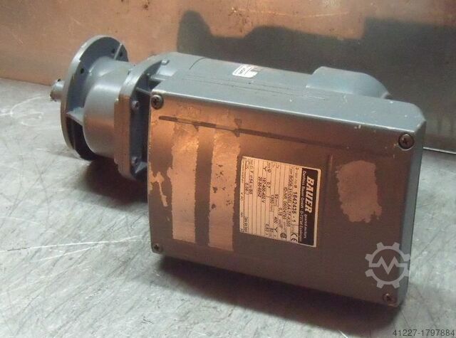 Motorreductor 0,18 kW 92 rpm BAUER BG06-31/D05LA4-TF-K305