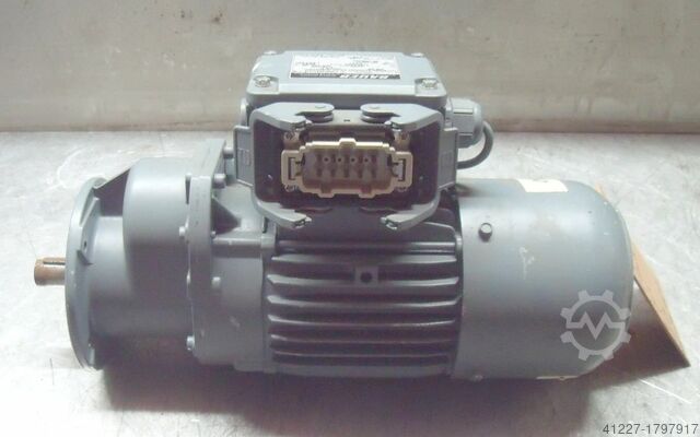 Мотор-редуктор 0,18 кВт 53 об/мин BAUER BG06-31