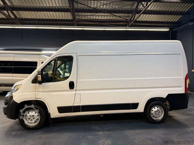 High top van OPEL Movano Kasten L2H2 Klima Tempomat R-CAM NAVI AHK