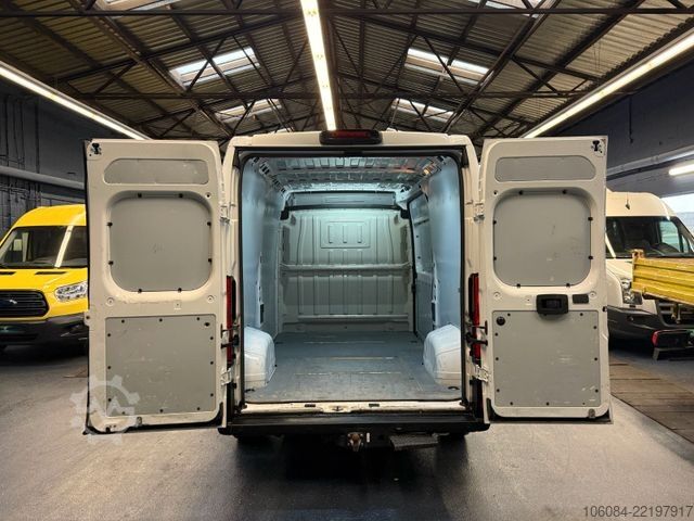 High top van OPEL Movano Kasten L2H2 Klima Tempomat R-CAM NAVI AHK