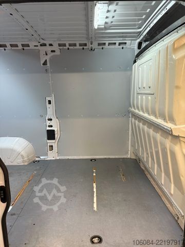 High top van OPEL Movano Kasten L2H2 Klima Tempomat R-CAM NAVI AHK