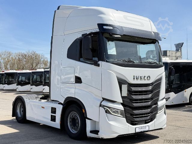 หัวลากมาตรฐาน IVECO AS440S51T/P Intarder