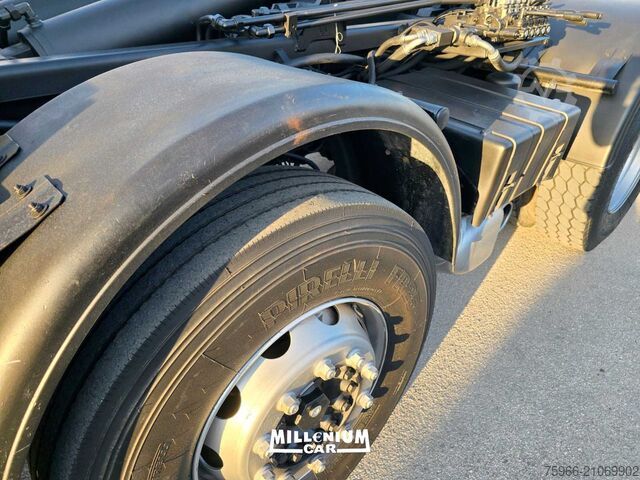 Staðlaður dráttarbíll IVECO STRALIS 450 GANCIO SCARRABILE BOB 4 ASSI