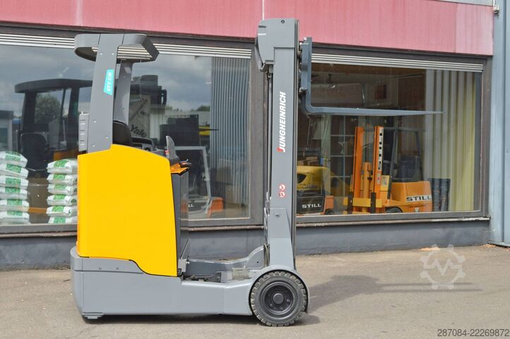 Tõstuk-reach truck Jungheinrich ETV C16 mit Batterie Bj. 2025