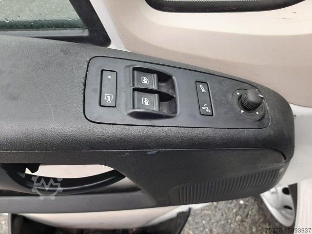 Duba panelată Peugeot BOXER