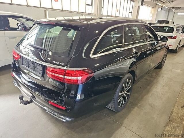Microbuz MERCEDES-BENZ E 300 de 4Matic T-Modell Burmester Pano Head-UP