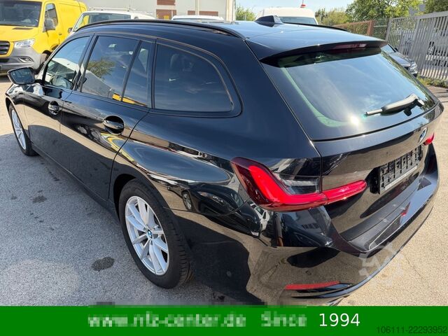 Xe buýt nhỏ BMW 318 d Touring