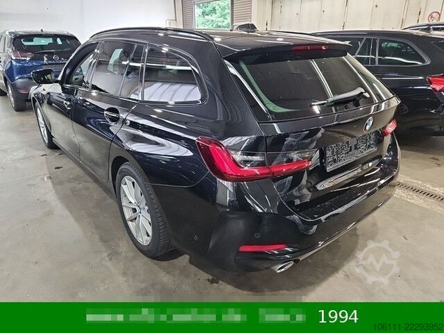 Xe buýt nhỏ BMW 318 d Touring