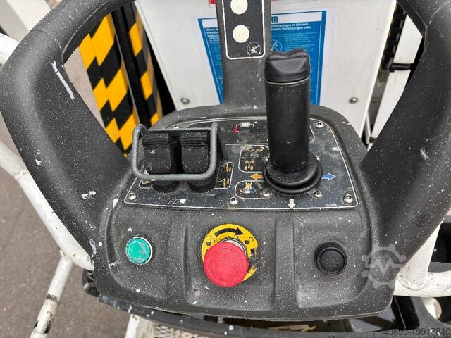 Platform kerja teleskopik yang diartikulasikan JLG Toucan 8E - 8,20m Elektro Mast-Arbeitsbühne