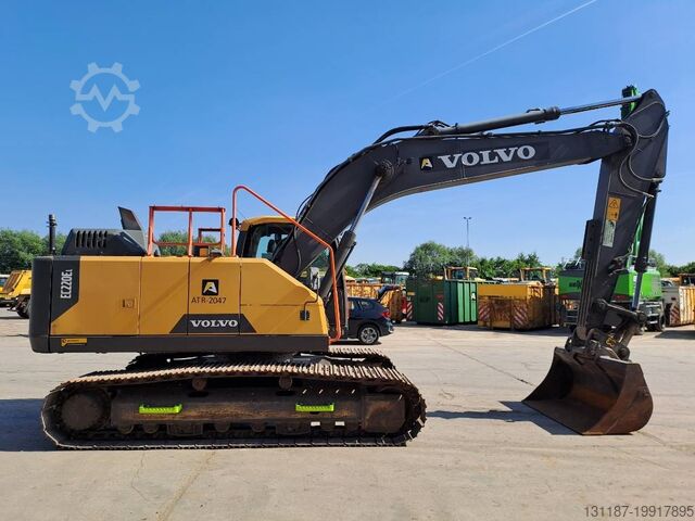 Pásové rýpadlo Volvo EC 220 EL