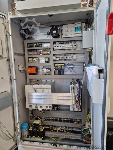 Обрабатывающий центр / Магазин инструментов на 80 позиций Matec 30 L