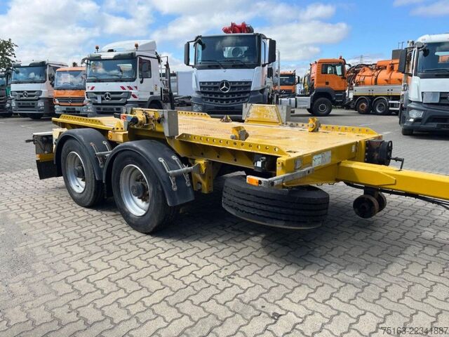 Remolque con chasis intercambiable  Anhänger für Absetzmulden HTM 13.40L Containeran