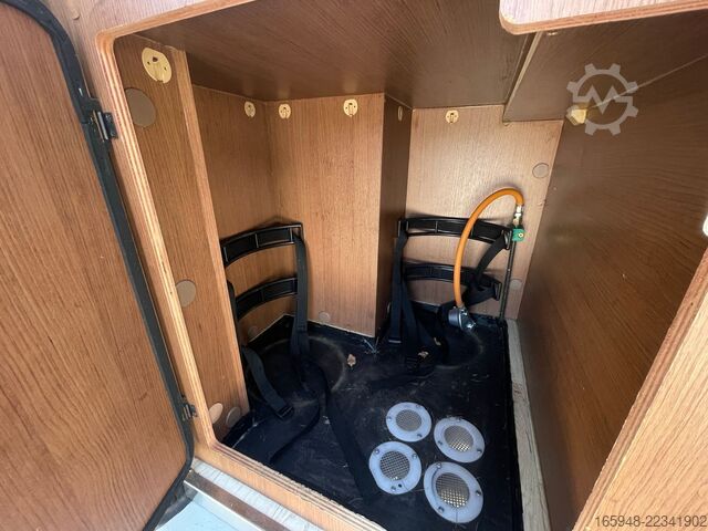 Autocaravana MCLOUIS BJL1 636 MAX3 | AHK,RFK,Luftfederung,Etagenbett