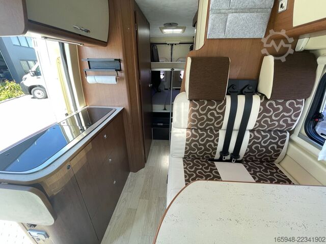 Autocaravana MCLOUIS BJL1 636 MAX3 | AHK,RFK,Luftfederung,Etagenbett
