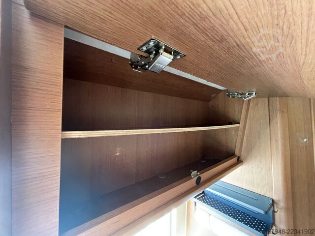 Autocaravana MCLOUIS BJL1 636 MAX3 | AHK,RFK,Luftfederung,Etagenbett