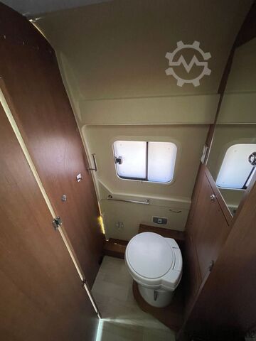 Autocaravana MCLOUIS BJL1 636 MAX3 | AHK,RFK,Luftfederung,Etagenbett