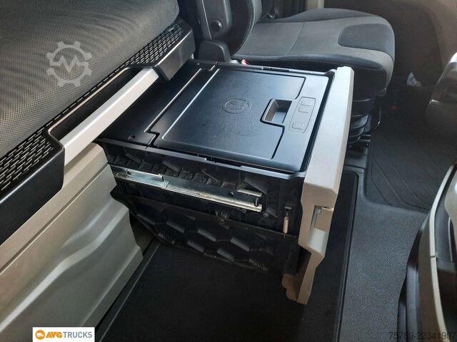 Trator de grande volume MAN 18.510 TGX GX Retarder Standklima 2 x Tank