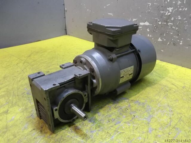 Engranaje motor de 0,18 kw 18 U/min Elektrim SKI63-4B2