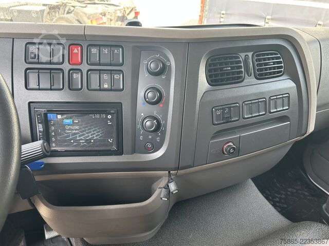 حقيبة سفر DAF LF 230 FA / 12 Ton / Tacho V2 / Box / Laadklep ...