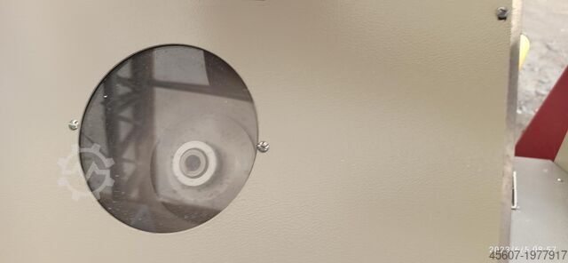 Abschrägemaschine für Alu, PVC und Holz Saw 2 a head for precision cutting of aluminum Saw 2 a head for precision cutting of aluminum