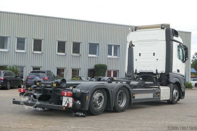 Āķa konteineru automašīna MERCEDES-BENZ 2543 L Actros 6x2, Meiler RK 21.70, Lenk-Lift