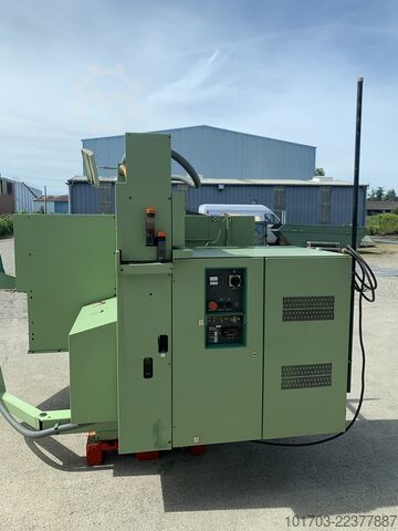 Universal CNC Milling Machine MAHO MH 600 E2