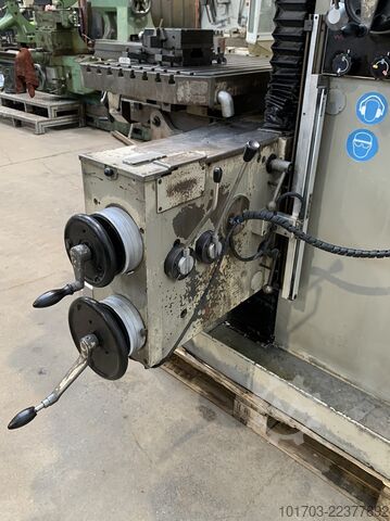 Universal Milling Machine MAHO MH 800