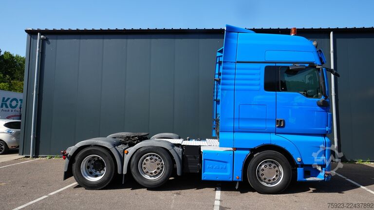 Estándar-SZM MAN TGX 26.460 6x2 tractor unit 632.200km