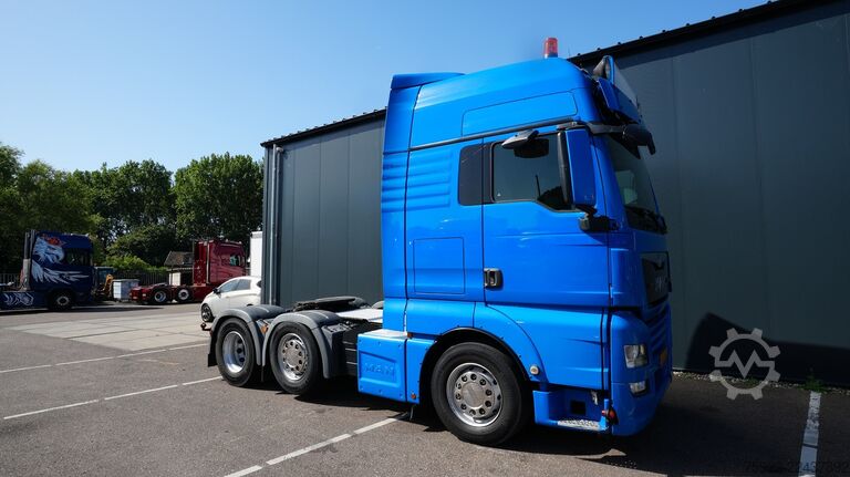 Estándar-SZM MAN TGX 26.460 6x2 tractor unit 632.200km