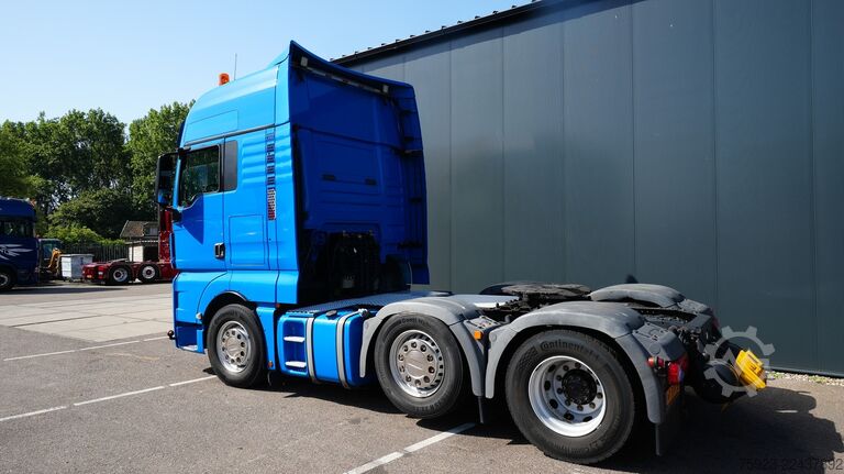Estándar-SZM MAN TGX 26.460 6x2 tractor unit 632.200km