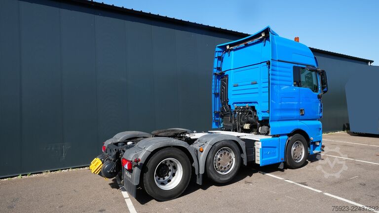 Estándar-SZM MAN TGX 26.460 6x2 tractor unit 632.200km