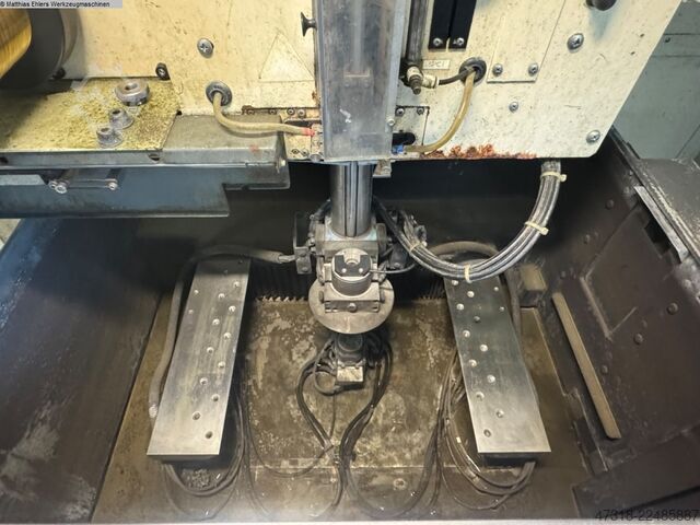 Stroj za žičano erodiranje FANUC ROBOCUT ALPHA-0C