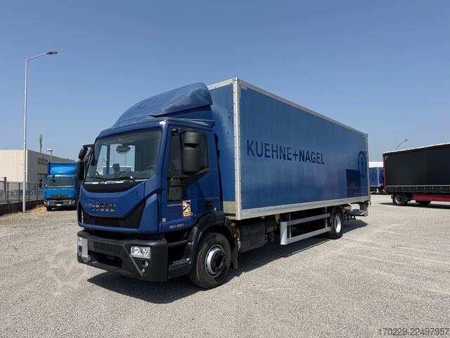 Camión con caja abierta y plataforma elevadora hidráulica iveco eurocargo 160-250