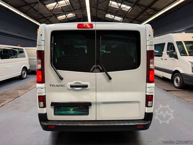 Minibus RENAULT Trafic Style Life 8 Sitze Klima Tempomat LED
